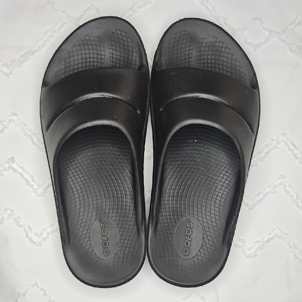 OOFOS Unisex-Adult Ooahh Slides M8 W10